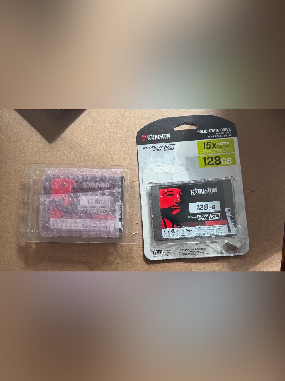 Kingston 128GB SSDNow KC Solid State Drive in Black and Red NWT